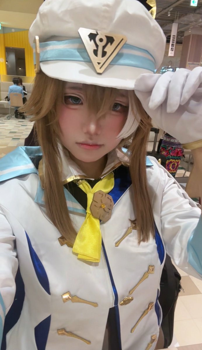 eri_10001's tweet photo. 初出しシュヴァちで姉さんとヴィヴロスと居ます

#アコスタみのおキューズモール https://t.co/nsHIBoHkGr