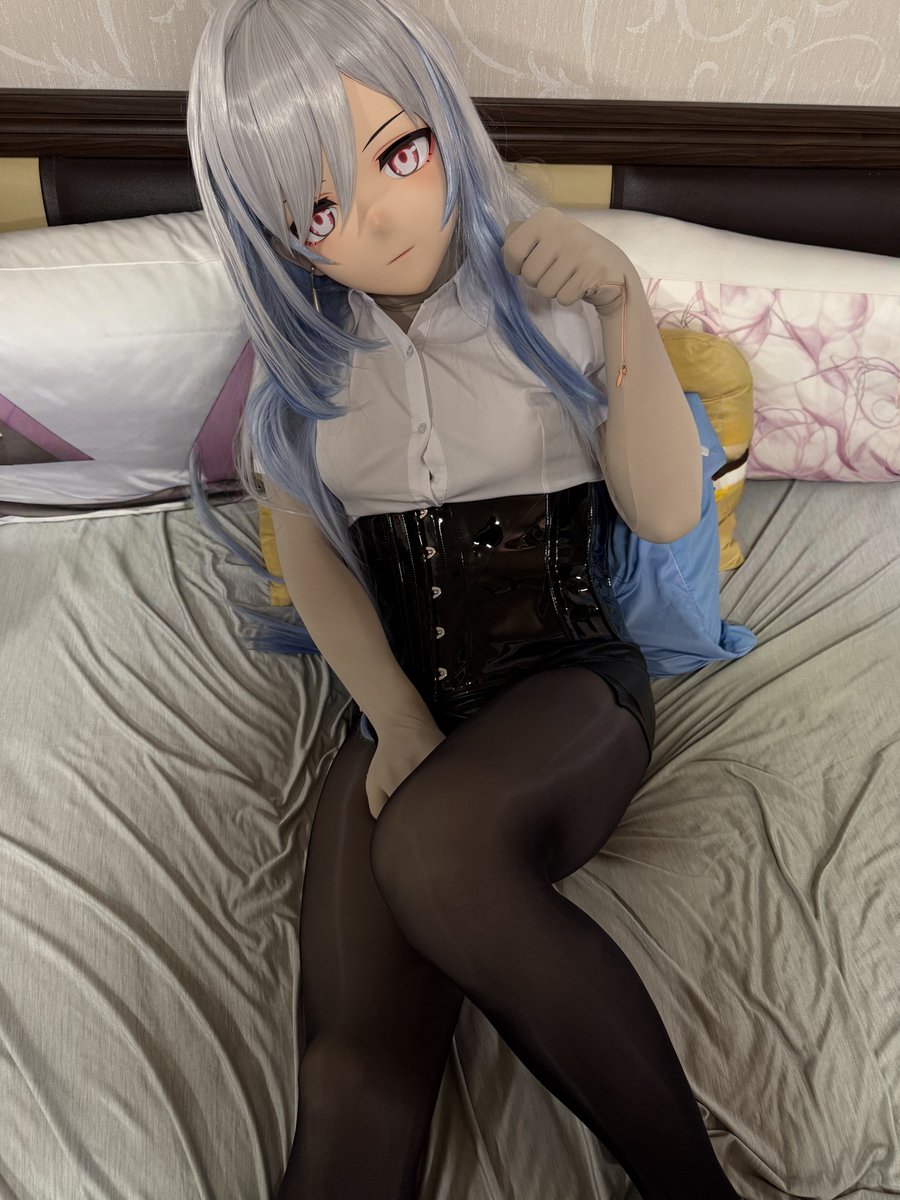 NetSprk's tweet photo. 中秋連假快樂😋

#kigurumi #鏡流 https://t.co/cS3n24YUnF