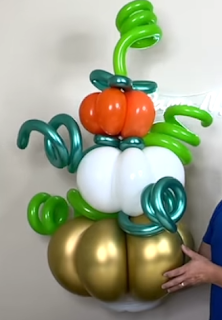 Robifreitag's tweet photo. Tutorials: Ballondeko zu Halloween
https://t.co/nwKyQDrXKH https://t.co/95d5Lpc2Oi