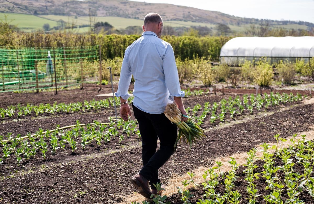 MichelinGuideUK's tweet photo. Simon Rogan: "My Food Couldn’t Simply Be Recreated Somewhere Else"

Our new Mindful Voices editorial series puts chefs in the spotlight, giving them a platform to share how they're rewriting gastronomy by championing new approaches

Read more here: https://t.co/jsztIxZS8V https://t.co/FsumN3FUbw
