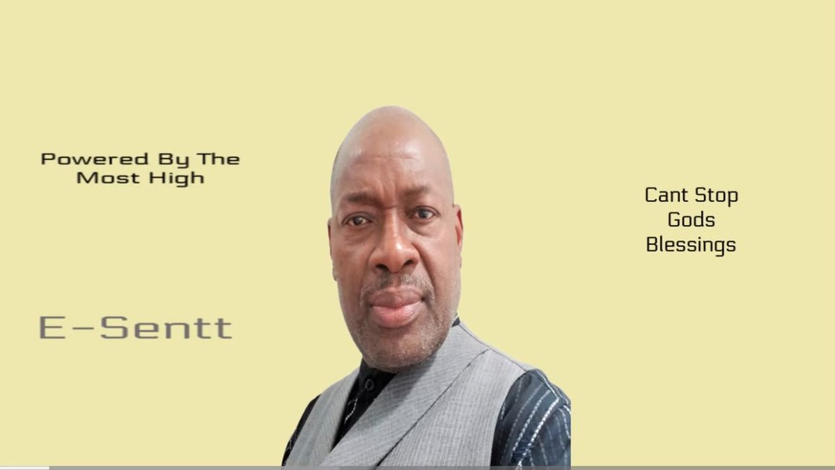 tungba1009fm's tweet photo. #NowStreaming Powered By The Most High by🎤 @MinisteTommycct
#NowOnAir
@Djcash_
#TrendingNow
@grok
#HappyNewMonthfans💜
#HaveABrightDays
#Sundayvibez #MorningShowMysteries
@Tungba1009Fm https://t.co/aZxFITKVYh