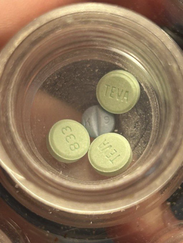 JmillzMMG's tweet photo. Spend a lot of money💸 get it back that’s jus my lifestyle🤷🏻‍♂️ ever since I popped my first pill I was like damn this my life now🤦🏻‍♂️ https://t.co/G3lIVxl9tt