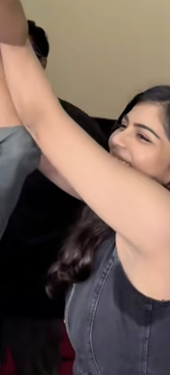 vp915959's tweet photo. @ilovefap17 @kazhappcore @tweetex69 @anbeanaswara @neyzito7 @ebym1vj @pranavvishu Rub the face over that sweat and sniff it https://t.co/UrMI76Bu6S