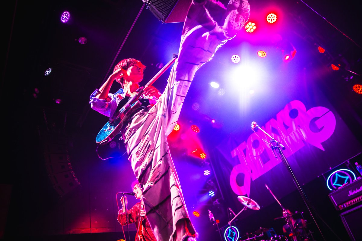 tokyo__calling's tweet photo. 【📷 live photo 📷】
TOKYO CALLING 2026 📍Veats

猫背のネイビーセゾン

ご出演いただき、ありがとうございました！
photo by ( @maichang__photo )
#トーキョーコーリング #TOKYOCALLING https://t.co/HyaGS5fet8