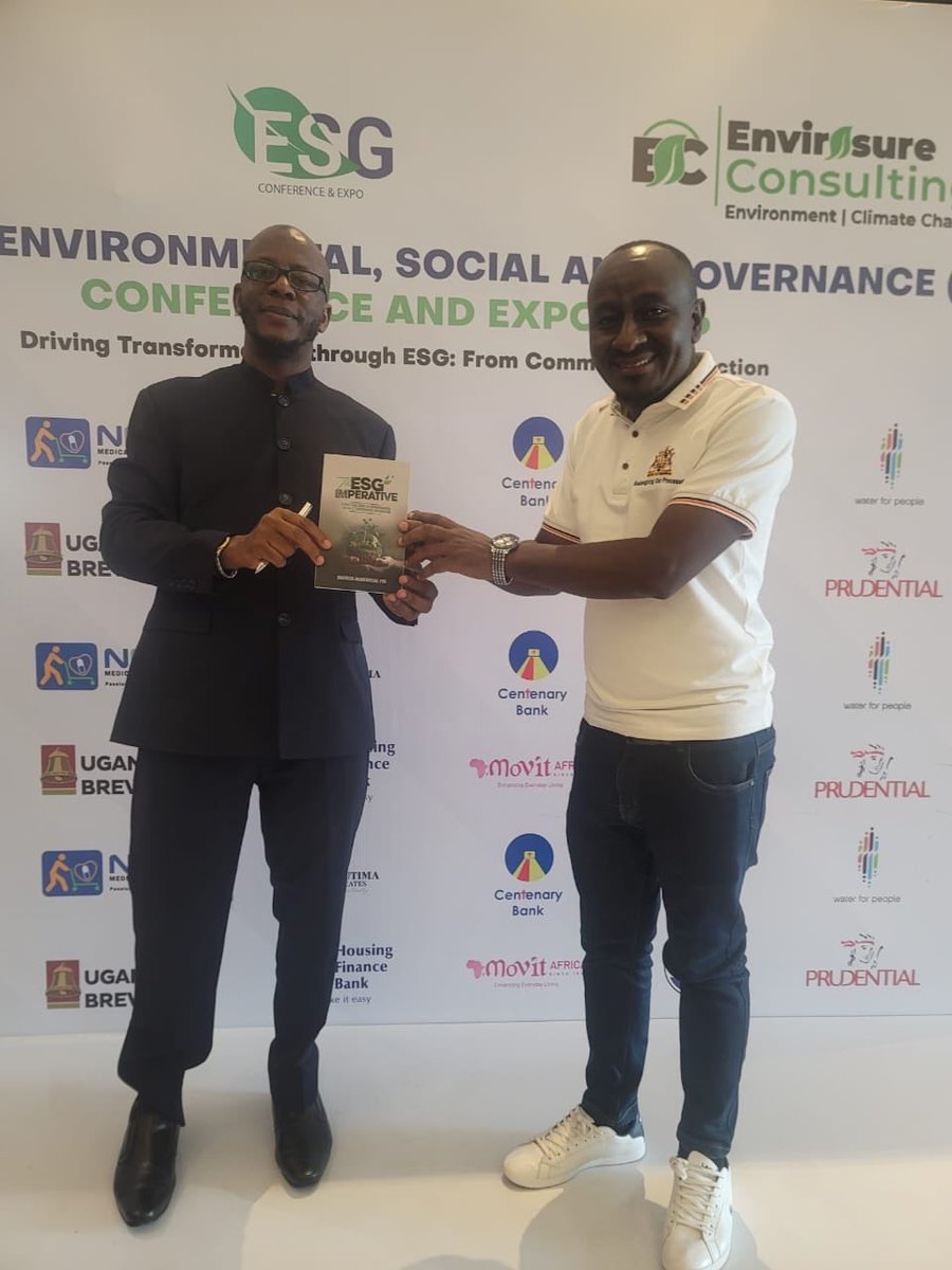 ABarirega's tweet photo. Sustainability Manager at the @BOU_Official comrade Chris Mwesigwa gets himself a copy of the ESG Imperative book.  The financial sector is critical in mainstreaming ESG. https://t.co/kYKYg6f7Ig