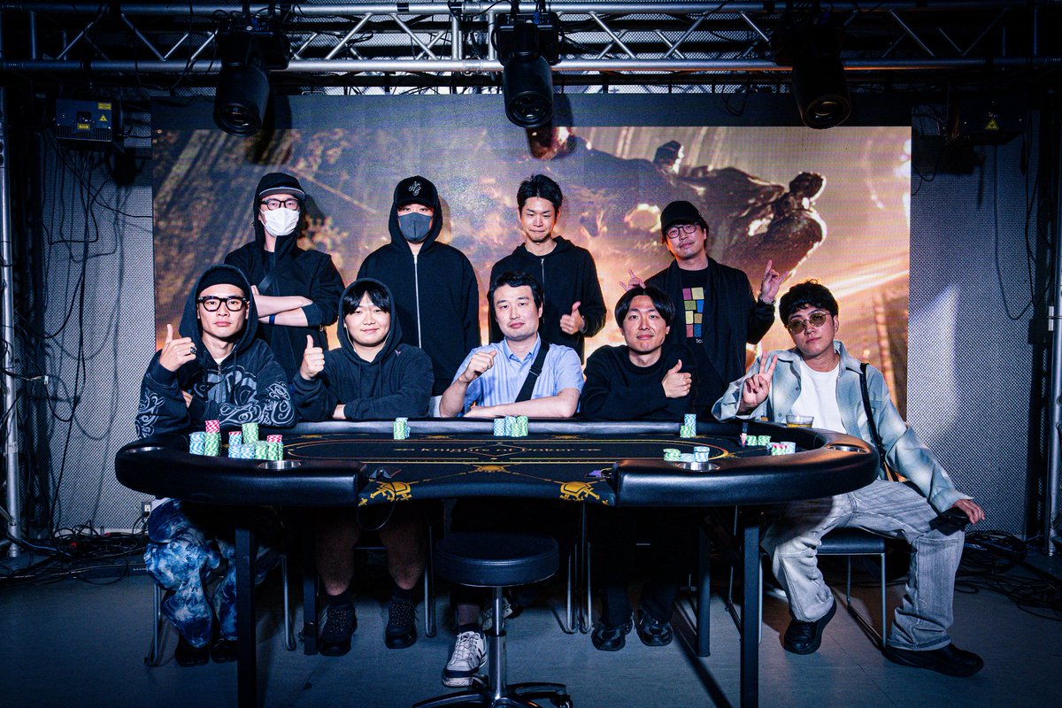 KOP_Japan's tweet photo. ⚜️Knights of Poker⚜️
【#0-2 Main Event: THE CROWN Day2】
ついにFTになりました❗️
数々の戦いを制し、見事勝ち残ったプレイヤーの皆様です✨
1. CB 3,135,000点
2. NEO 2,750,000点
3. Len 1,200,000点
4. みらたそ 575,000点
5. Charie 1,010,000点
6. furusho 385,000点
7. まるまるまもりもり 400,000点
8. もりぞー 815,000点
9. Kubo.T 950,000点
(敬称略)
👇配信URLはこちら👇
https://t.co/6jCBoKvr7b
皆様、玉座を目指して頑張ってください‼️
#KOP
#KnightsofPoker