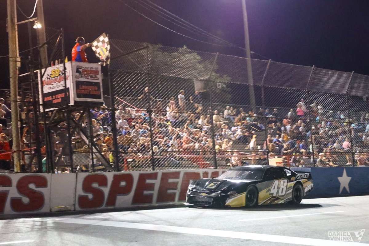 ST_Scene's tweet photo. ATPLM: Turner Brown wins in Pensacola in his first start there, taking the lead in the final 25 laps. He beats Jake Finch, who claims the 2026 Allen Turner Pro Late Model Championship at Five Flags. In third, Dustin Smith, who led the majority of the race until being passed by Brown on a restart with 25 to go.