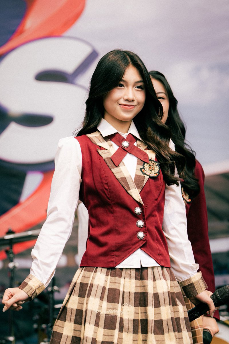 repii_michiee's tweet photo. center kita loh yaa CAKEP BGTTT 😭🫶🏻

sumber fto: @InfoDemichi @RDNADN https://t.co/BzwO1KqCSl