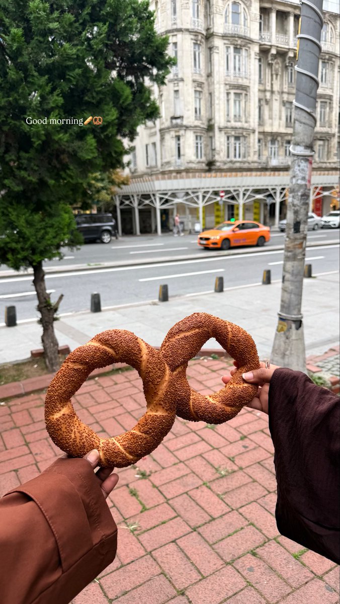 reu_ill's tweet photo. 🥨🥖 https://t.co/ISycmEM3Tc