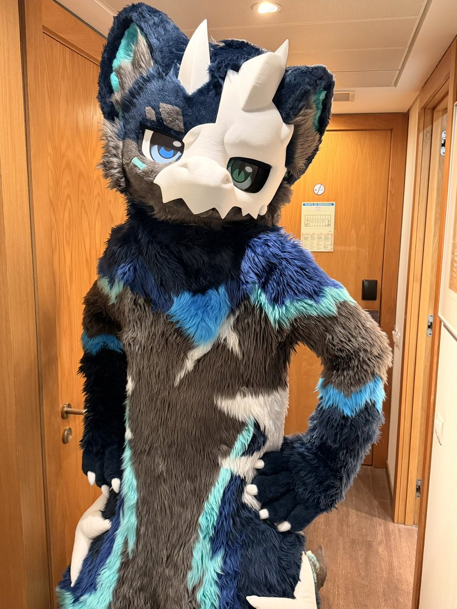 Haliekki_'s tweet photo. 😶 https://t.co/fVSrX4hcZW