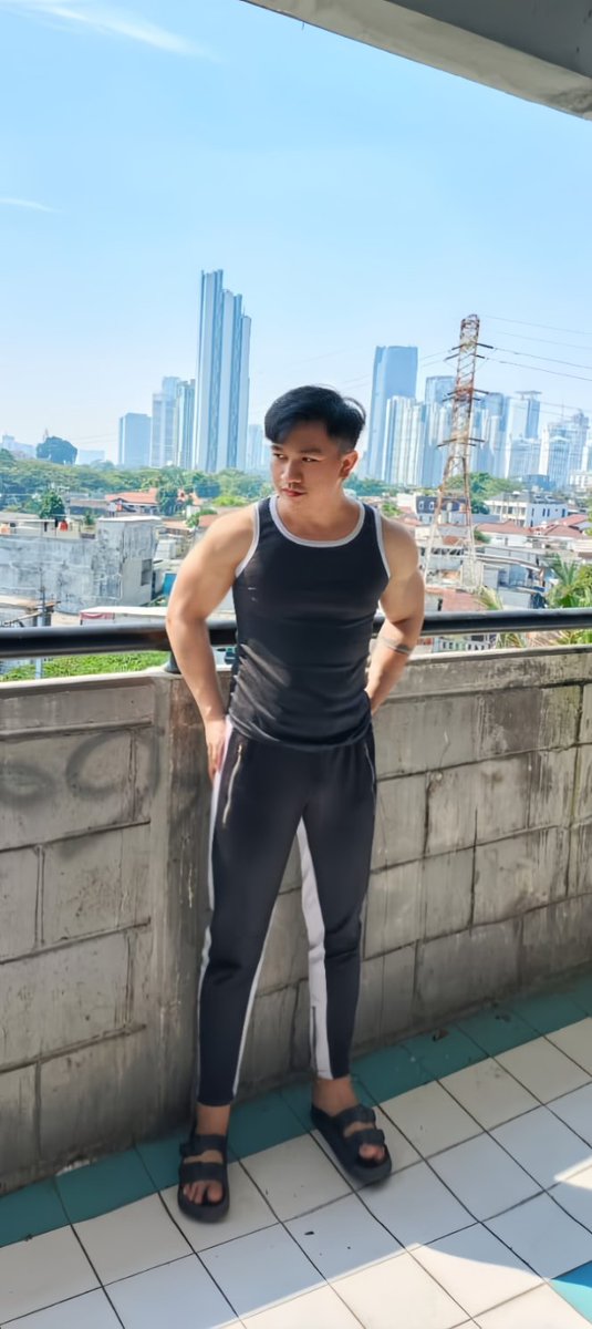 MassageDer24894's tweet photo. Real 
Ready jakarta dan sekitarnya 

081573558874

#pijatjakarta
#pijatpria
#massagejakarta
#pijatjakartapusat
#pijatbekasi
#pijattangerang
#pijatbsd
#massagepria https://t.co/RmZRx8zQ3w