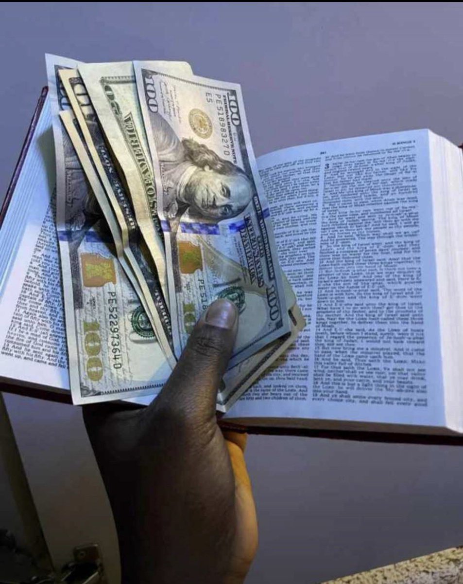 rolexy95's tweet photo. Blessed Sunday my famz. 
God go hear our prayer ooo. 🤲 https://t.co/4wTmiyGx0S