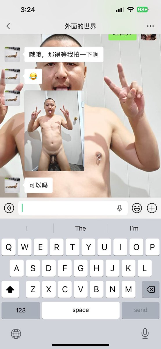 Charles36486145's tweet photo. 狗还喜欢雄竞？ https://t.co/oqDztVuSQw