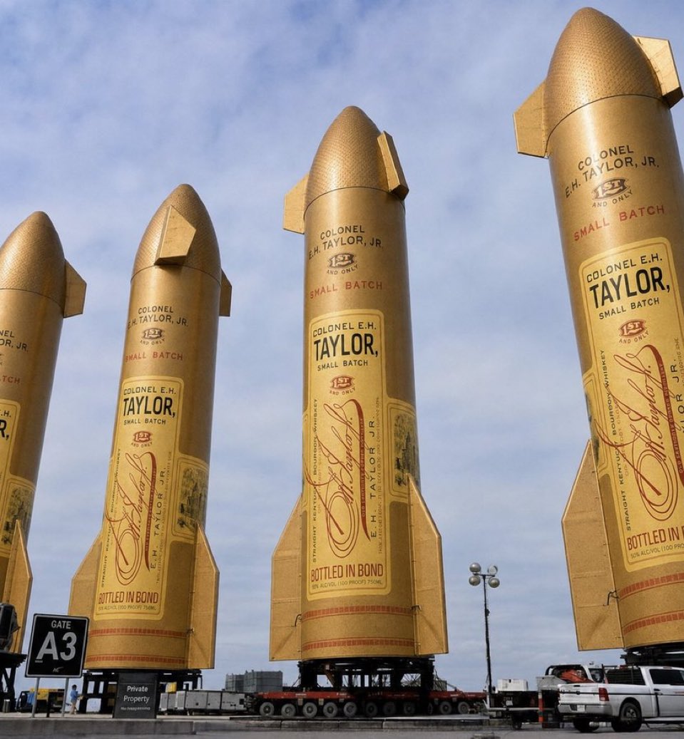 MichealRaylm's tweet photo. Let’s send the colonel to mars https://t.co/bI8DdCKkhs