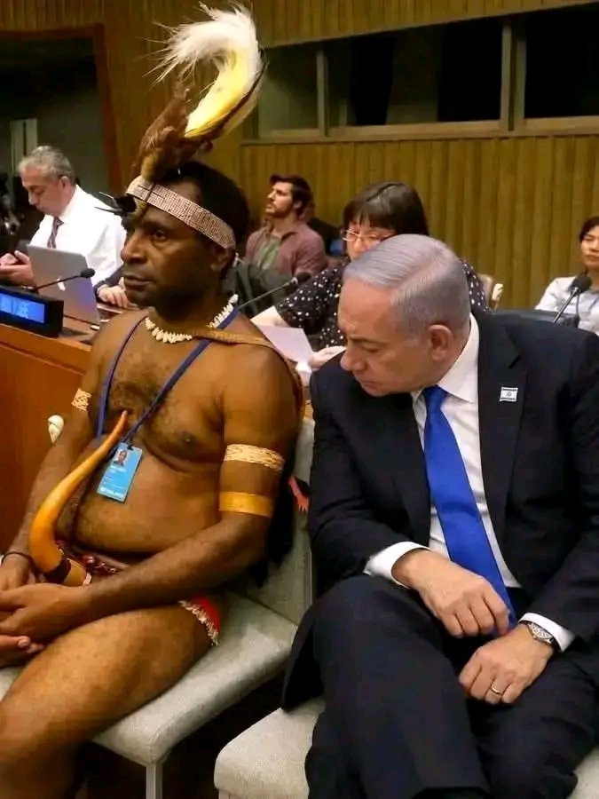 RealTete8's tweet photo. Papua New Guinea President while attending the UN Generate Assembly. https://t.co/L3qDnSRCXr