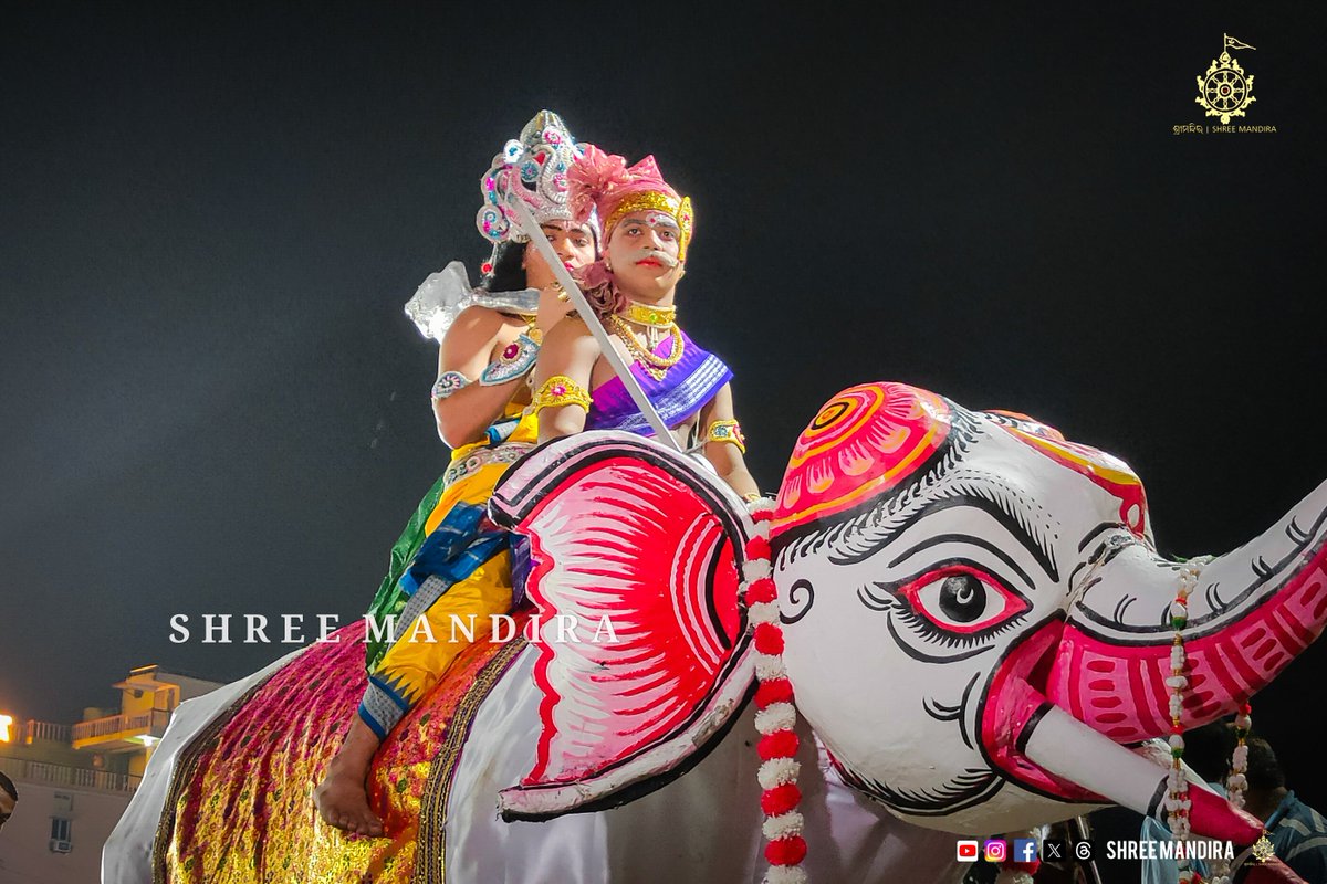 shree_mandira's tweet photo. On the auspicious occasion of "Indrotsav Purnima", the rituals of "Indra Gobinda Bandapana" and "Indra Hati Prastaba" have been performed being performed. https://t.co/41CzcE4TCh