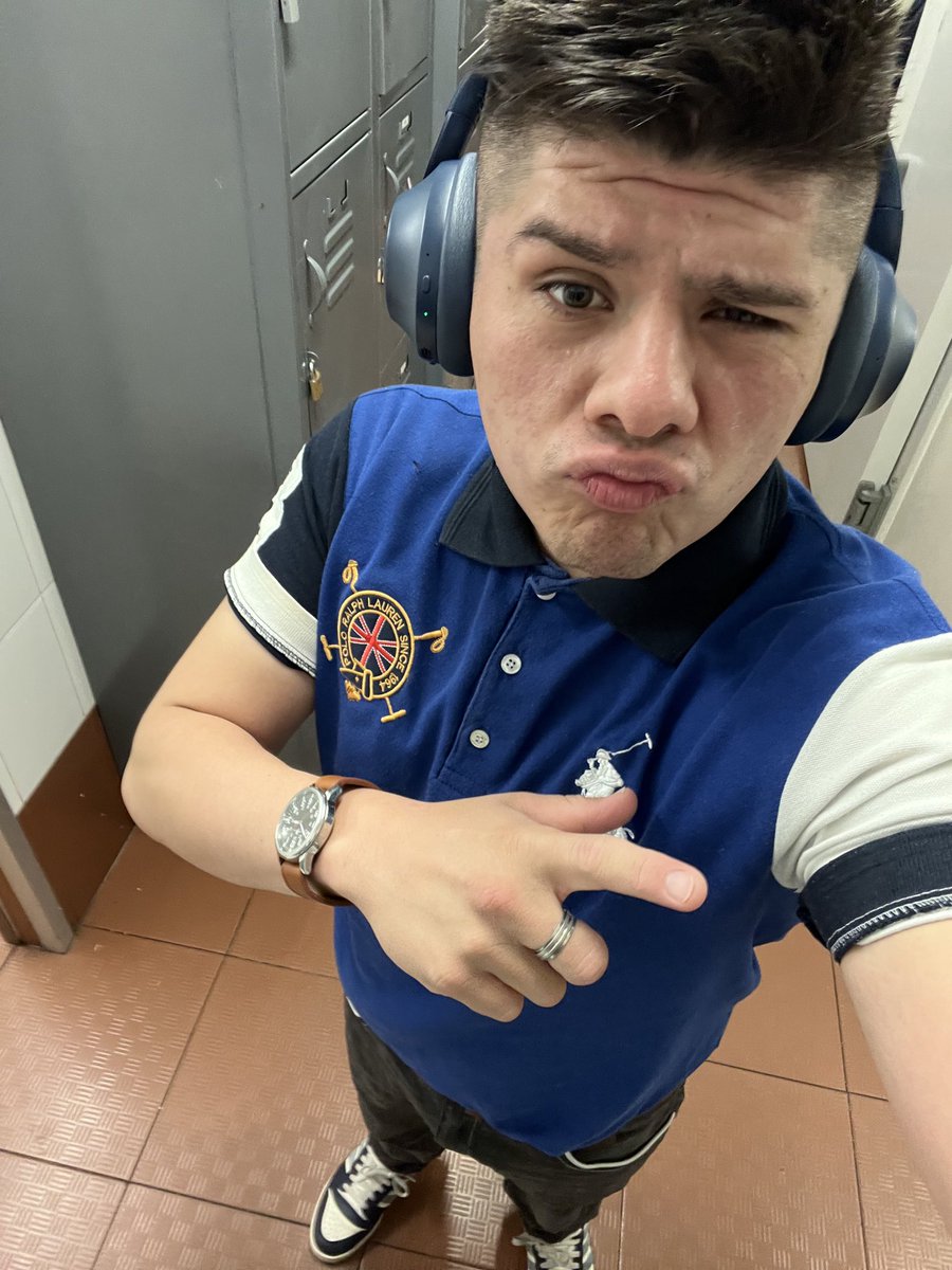 Fernandotuchile's tweet photo. Dónde paso por ti mi amor ??? https://t.co/gWRogBnNml