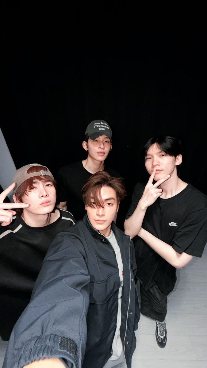 tohuppw's tweet photo. 볼캡 쓴 폰드가 앙나좋앙 🧢 #ppnaravit https://t.co/hEclh7tXWp