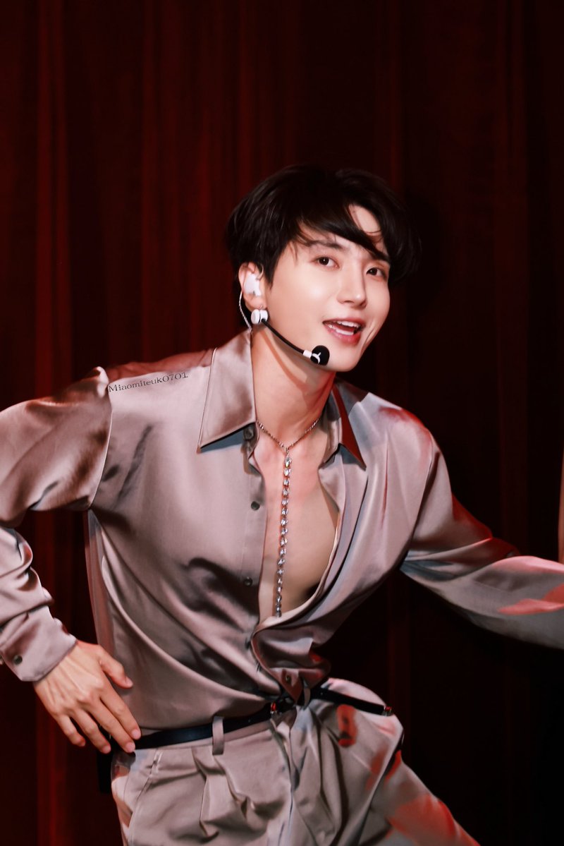 Miaomiteuk's tweet photo. 260919 SUPER JUNIOR-83z fancon [1983] IN MACAU
🥵🥵🥵
#LEETEUK #이특 
#83line #83z 
#利特 
#superjunior
@special1004 https://t.co/uqZkhkRnap