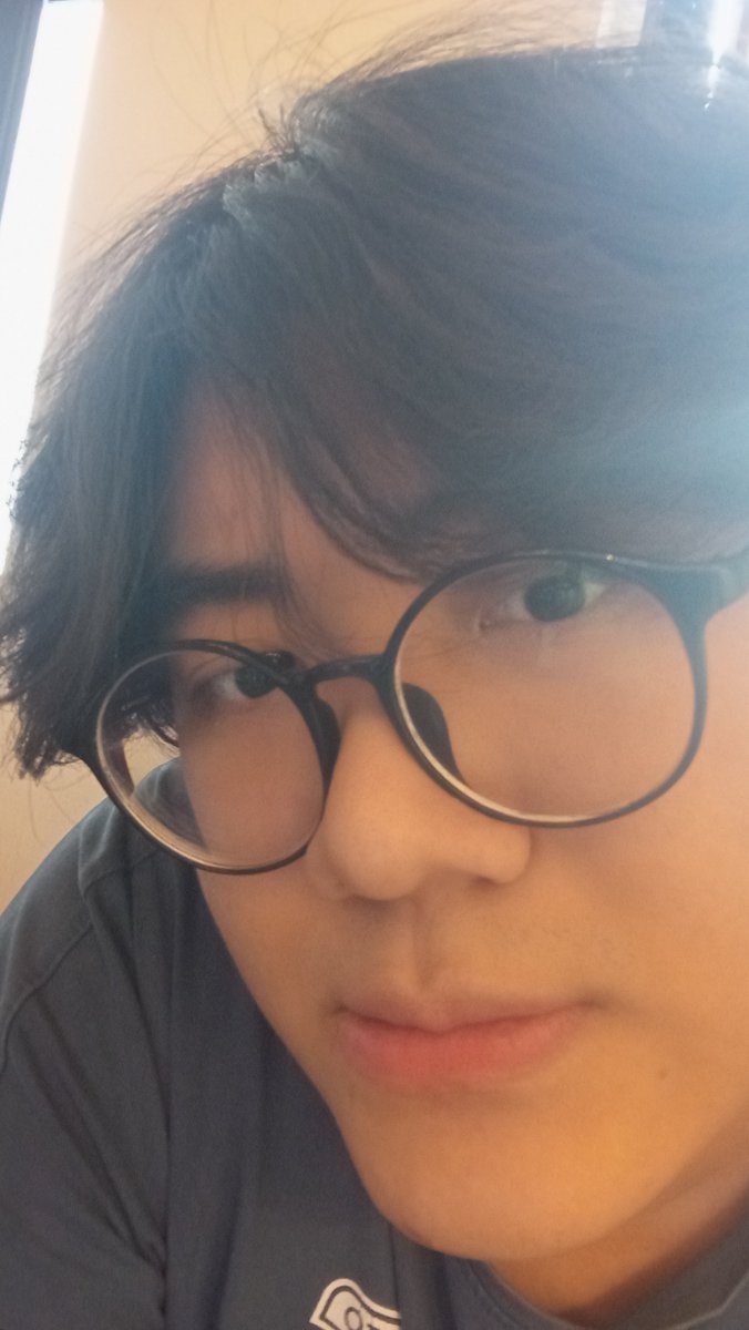 14_11__kuongg's tweet photo. Blur-blur-blur https://t.co/ndLdHF6EcX
