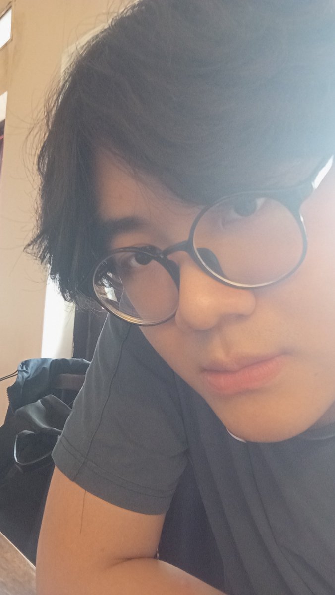 14_11__kuongg's tweet photo. Blur-blur-blur https://t.co/ndLdHF6EcX