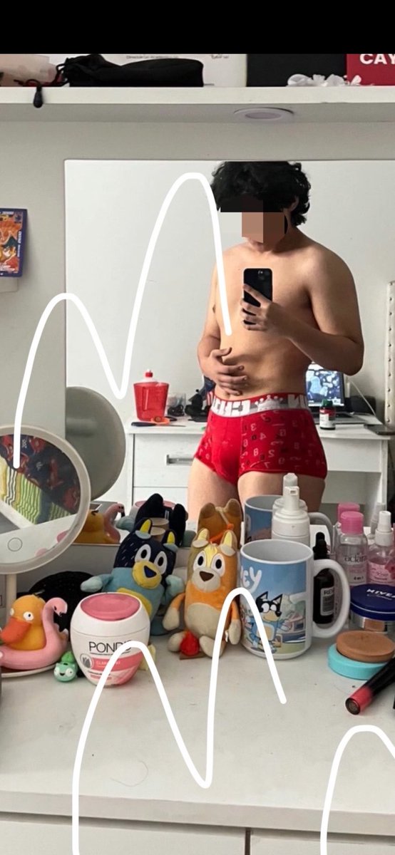 10umiy's tweet photo. مين يبغى يشم بوكسري ؟🥹❤️‍🔥 https://t.co/HSVT7hvQlh