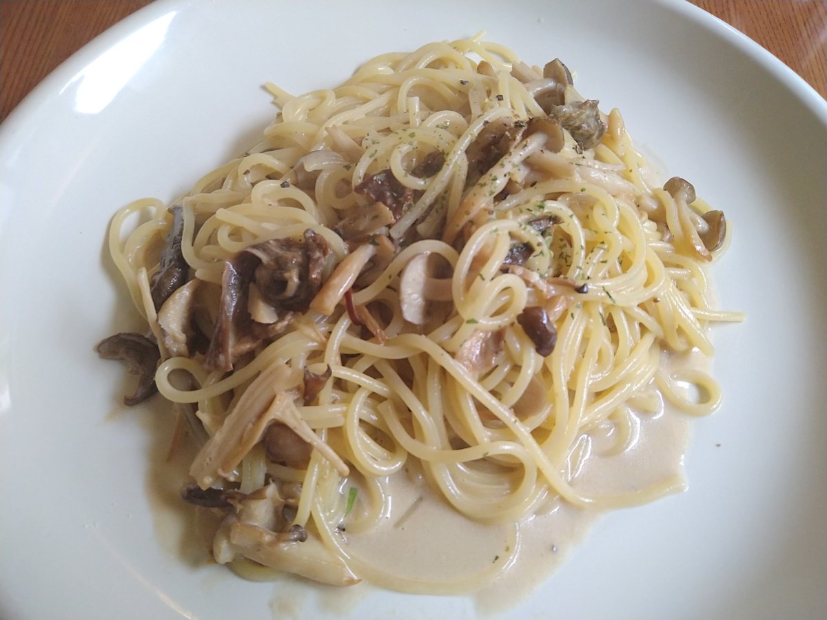 Primopiatto1's tweet photo. １０月のパスタセットです

🍅茄子とエビのトマトソースパスタ

🧂豚肉と揚げゴボウの塩味パスタ

🥛キノコとポルチーニのクリームソースパスタ https://t.co/blxgbEk3Fd