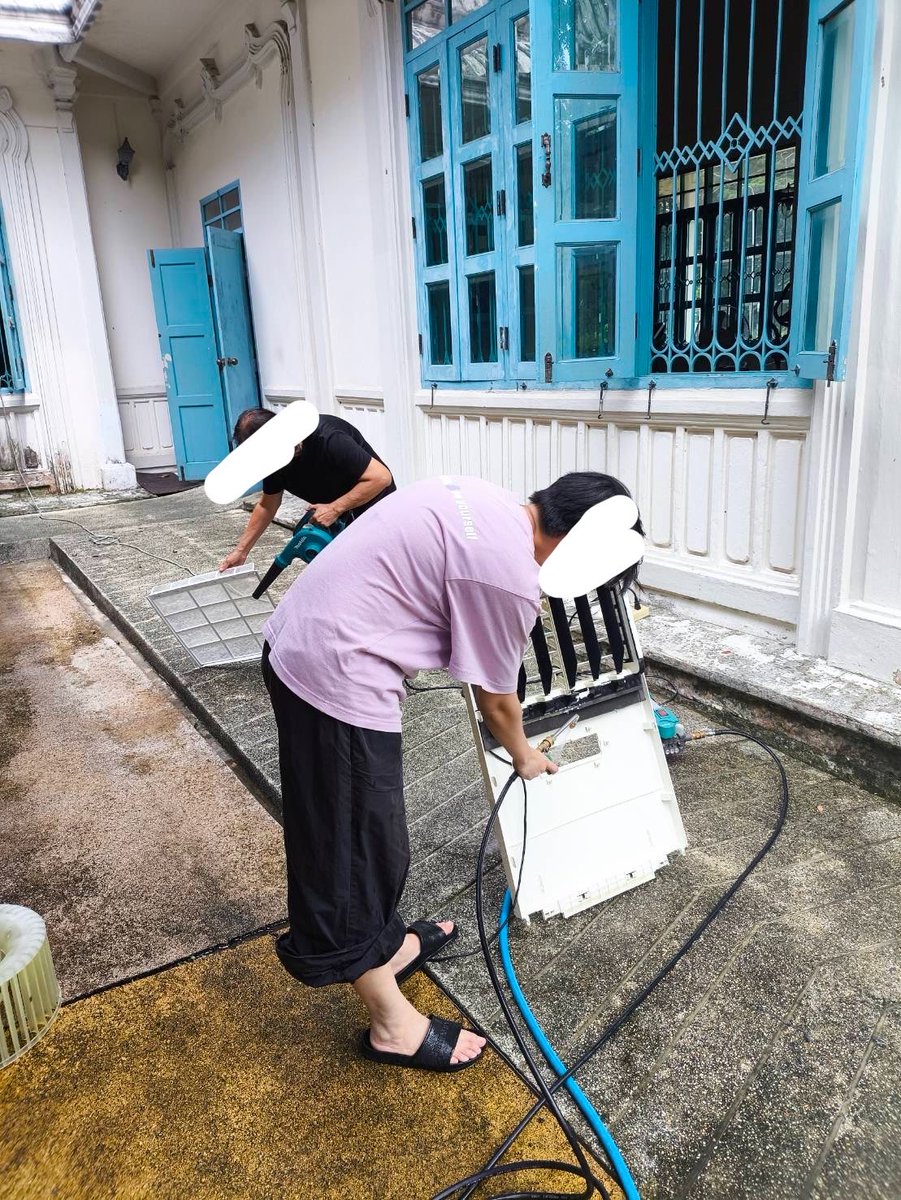 retire2038's tweet photo. รีวิวเรียนวิชาช่างแอร์ ซ่อมและล้างแอร์ จากคนไม่มีความรู้ช่างเลย ตอนนี้พอได้นิดหน่อย

เราสมัครเรียนที่ https://t.co/kk7CnucKqs ของ กทม. 

✅ เรียนฟรี
✅ เรียนที่สวนลุมพินี ทุกวันอาทิตย์
✅ เรียน 3 เดือน 80 ชม. 9.00-15.00

เป็นอีกคลาสที่แปลกใหม่ สนุกมาก เพื่อนๆ ร่วมชั้นเป็นพี่ช่าง พี่ไรเดอร์ อาม่า ทุกคนใจดีมากๆ ได้แกะ ถอดล้างแอร์ และออกไปบำเพ็ญประโยชน์ตามศูนย์ต่างๆ ของ กทม.