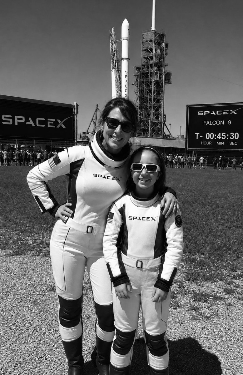 Repclairemorgan's tweet photo. Work with passion. family with love. Life with purpose. 🖤🚀 https://t.co/K9Qj2JWisF