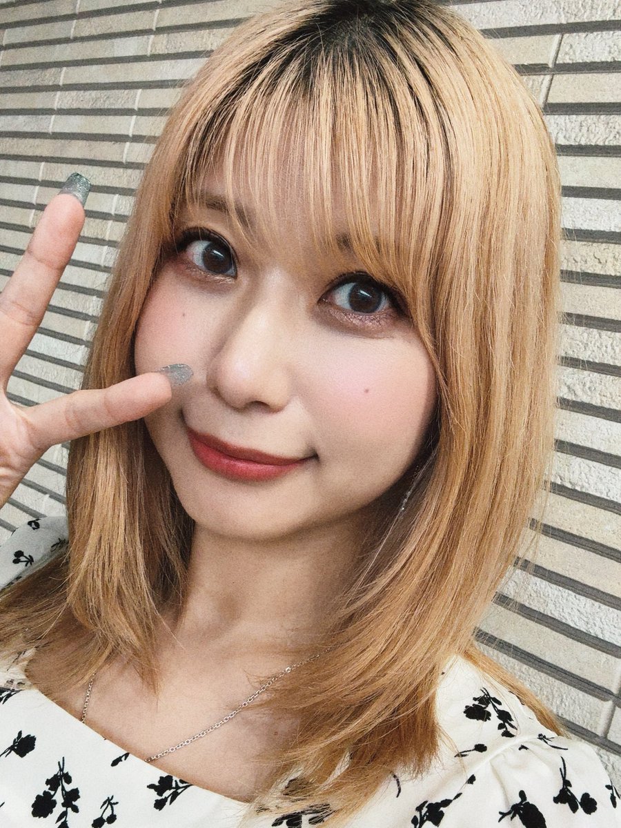 akaringo_mana's tweet photo. とんでもない勢いで54000発💜
少し早い誕プレなのか！そうなのか！
泣きそうな展開からのこれは、本当に嬉しかった🥹🥹

今日も会いに来てくれた皆様、ありがとうございました✨おかげでこんなに嬉しい展開になりました！

初めての #アクアージュ さん、ありがとうございました🫣おかげで明日もご飯食べられます🥹

PR