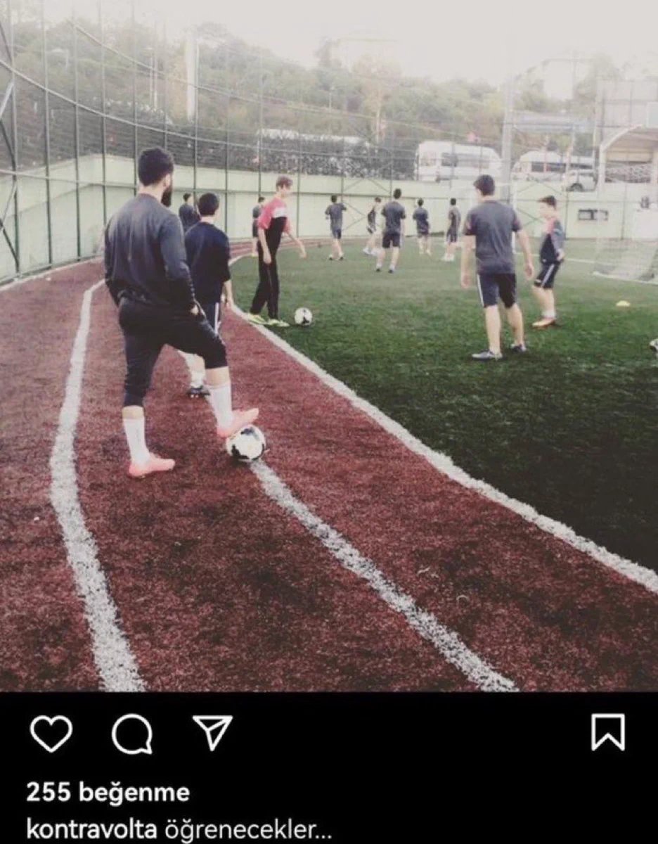 onrtmbrcfanpage's tweet photo. bu tarz hesapların %90ının proje geri kalanının da erkek olduğunu https://t.co/IyyQWUcCXZ