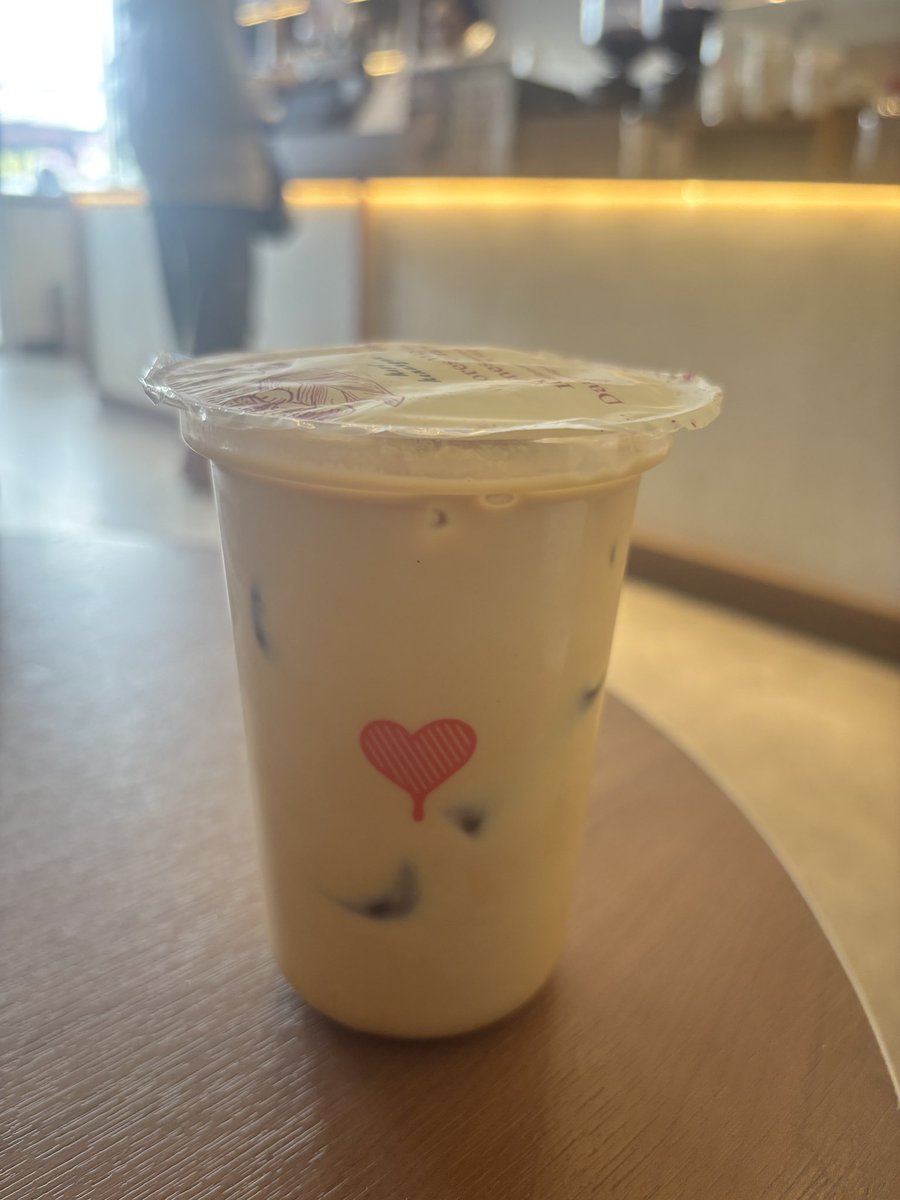 wesmove's tweet photo. Dan aku sempatkan juga untuk beli satu cup kopi ini https://t.co/5XROpstfsL