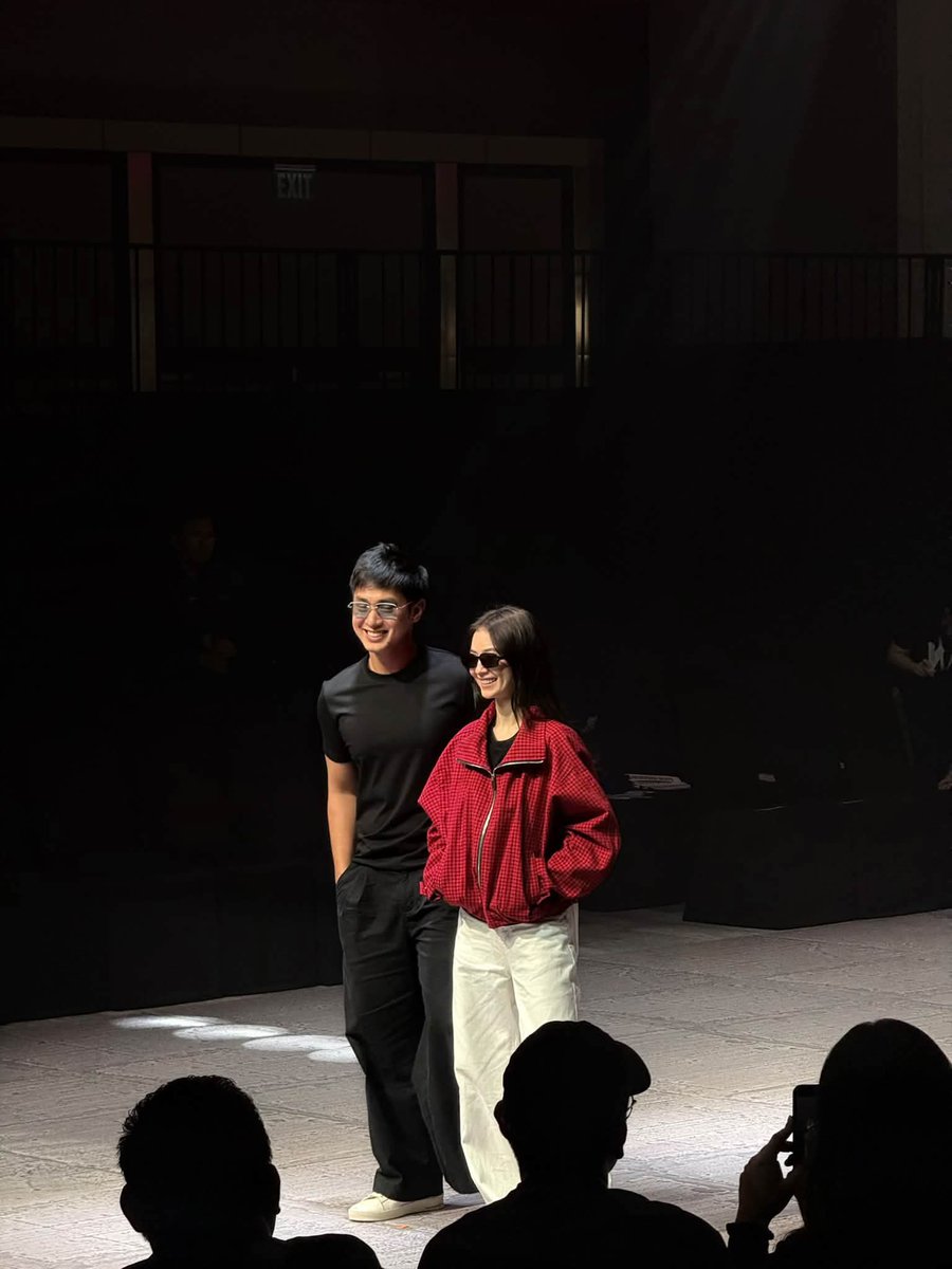 maksooinluv's tweet photo. Runway check. 

#JMFyang
#BENCHFashionWeekHoliday26

https://t.co/plYg1HASmr

© JM Ibarra Updates Hub https://t.co/aCu3Sqc007