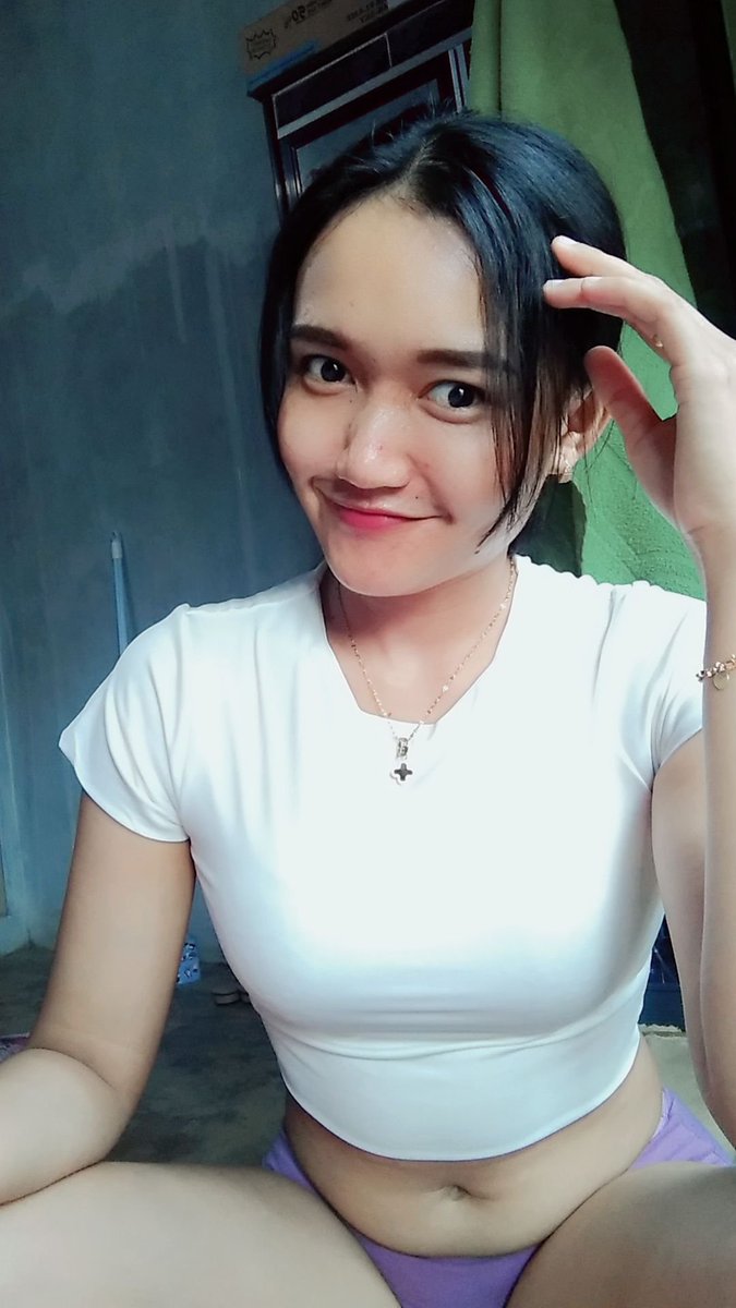 Adhenia_29's tweet photo. 🌼 https://t.co/z0DU0AtmfD