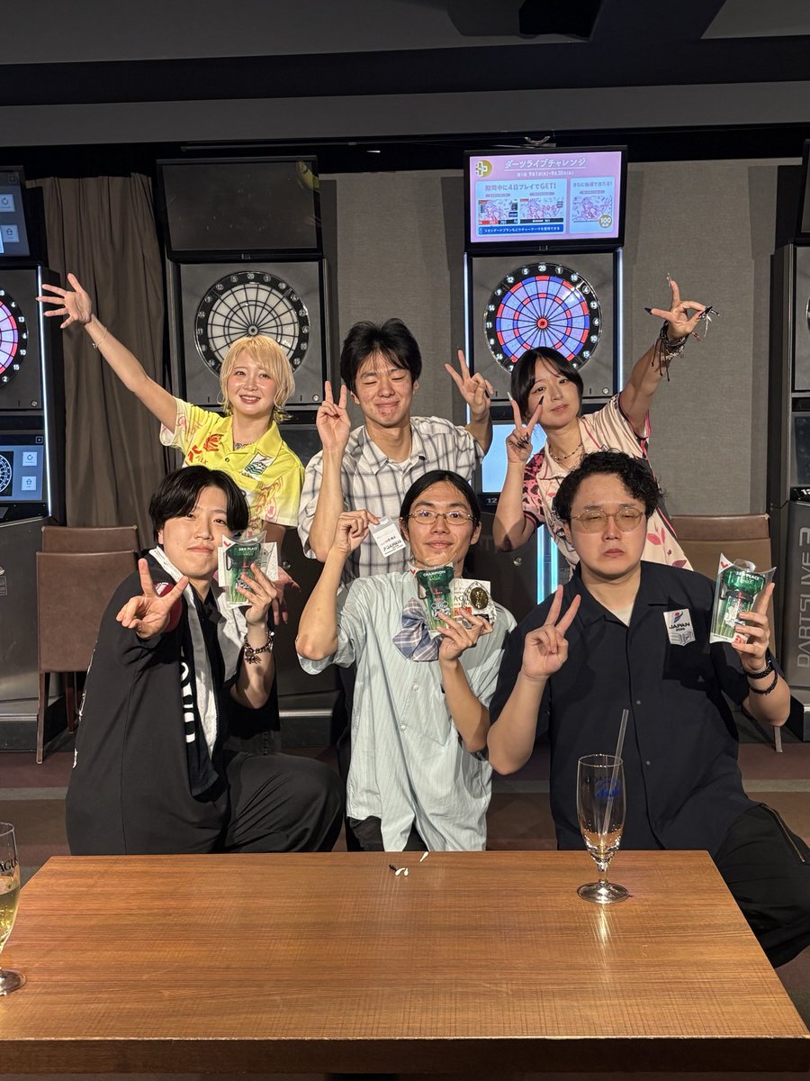 darts398's tweet photo. バグースさんU22ベスト8でした…！
ベスト8のお相手は＠shujidarts180 さん！
ラスレグ01途��ハイトンお見舞いされかなりきた後ロートンでしか返せなかったのが敗因すぎでした…
@mayodarts さんとのチャレマも01ブル打ち抜けず負けと反省ばかり…
歳近くて強い方たちとお話もさせてもらい（続く） https://t.co/YAsDD8IH1C