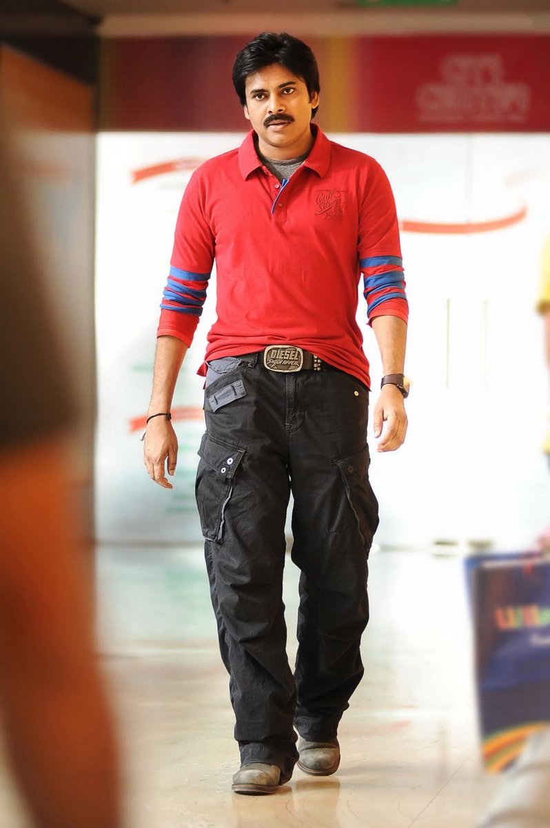 Orangereddy287's tweet photo. After Atharintiki Daredhi 
Maroon solid T shirt,
Red full hands T Shirt,
Cargos,
Honda CBR 250 R Bike, 
chappal craze  📈📈📈📈
Trend Setter for a reason 
Motham ive kanipisthunde apudu 🔥🔥🔥 https://t.co/NffIUmDduZ