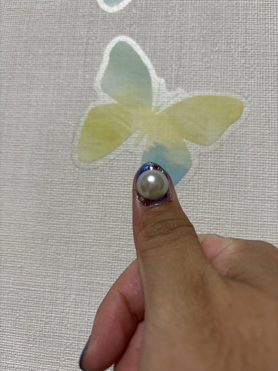 Mon2Art's tweet photo. セリアで買って初めてのジェルネイル💅
頑張った💘
#セリア　#ジェルネイル　#ハンギョドン　#サンリオ　#バツ丸　#タキシードサム　#ポチャッコ　#ボコボコ　#初めて　#初めてのジェルネイル https://t.co/0VaIBRTThH