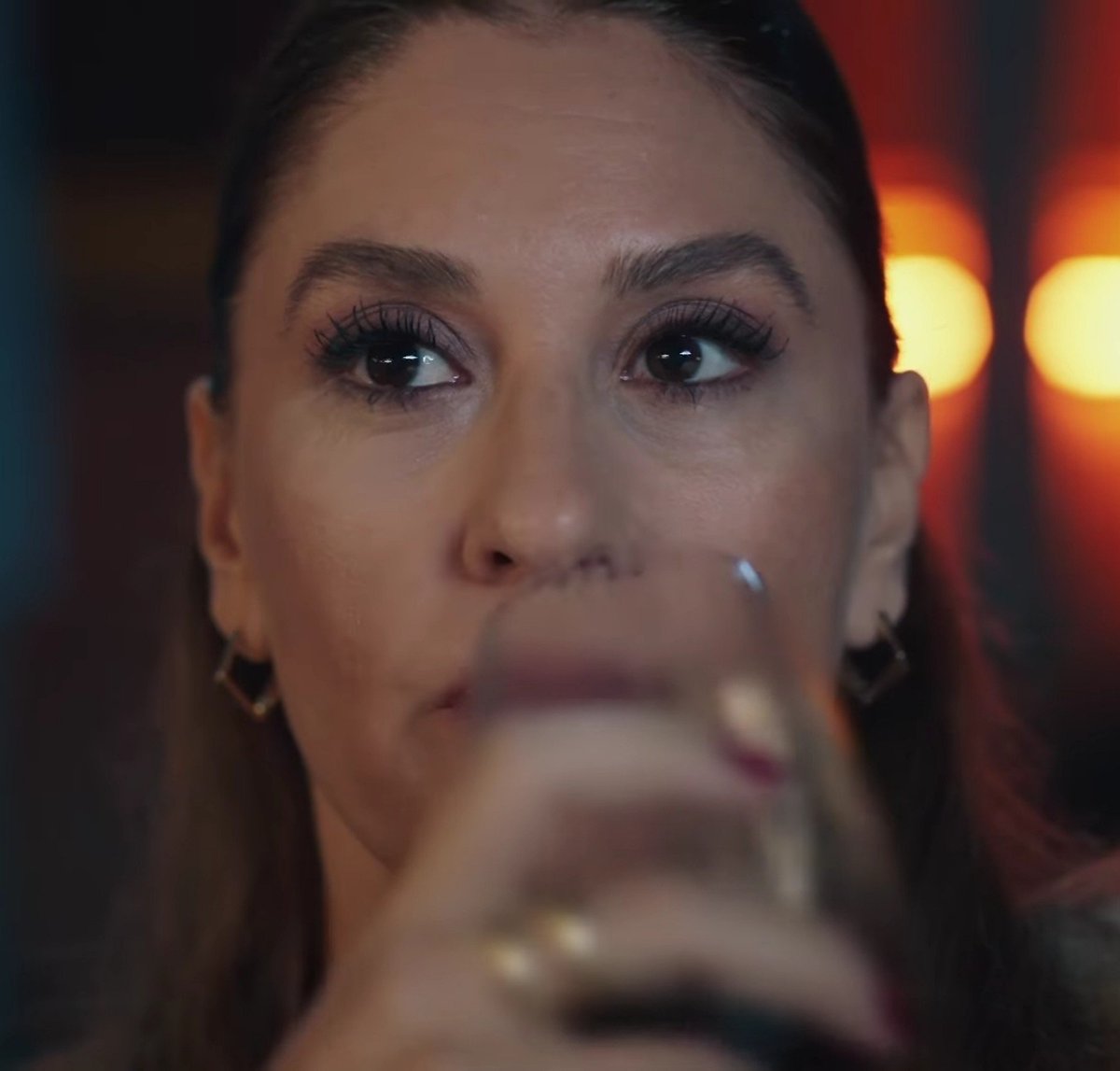 aieditstudio's tweet photo. Такая внимательность 🙌🏻❤️‍🩹
#KızılcıkŞerbeti #EvrimAlasya #MuratAygen https://t.co/1Ty1QcTuck