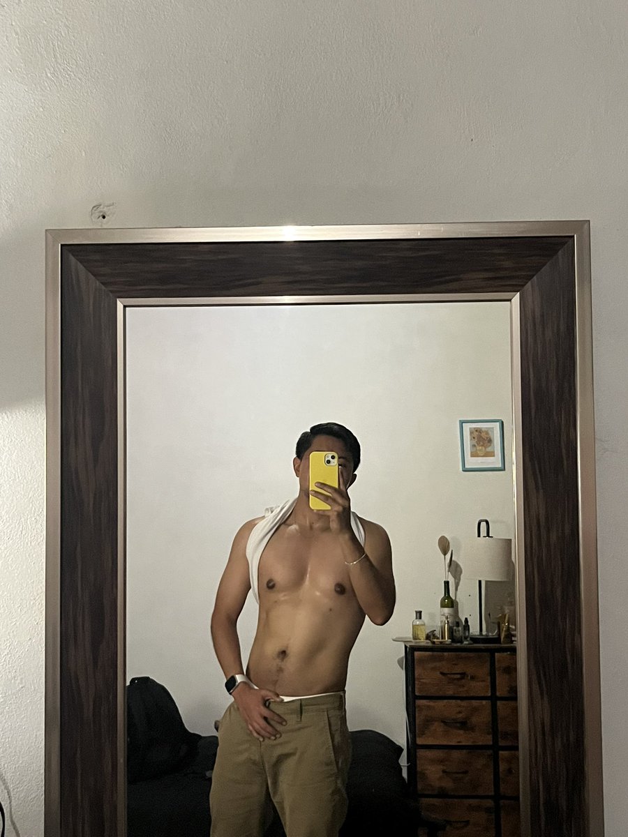 SoyAlexAbrego's tweet photo. 👀 https://t.co/6JM1tkzD35