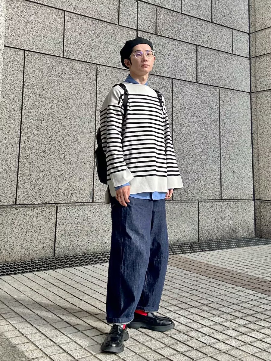 RENGOKU_11's tweet photo. この『フレンチカジュアル』っていうお洋服のジャンル、マジで日本人の空想の産物なんだよな。パリでこんな格好してる人間をガチで1人たりとも見たことがない… https://t.co/JNG2k78rWF