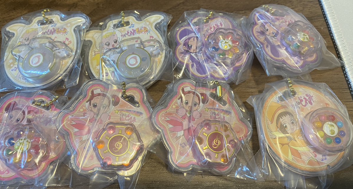 ria_nico2's tweet photo. おジャ魔女どれみ パッケージチャーム&amp;チョコボーロ
譲渡

譲】
ピュアリンコンパクトハナちゃん2
リズムタップ　おんぷ2
リズムタップ　どれみ
パララタップ　どれみ2
見習いタップ　はづき

8点まとめてのみ

求】定価＋送料（銀行振り込みのみ）

推し含みますが希望数達したので募集します https://t.co/iA0qbGS9sb
