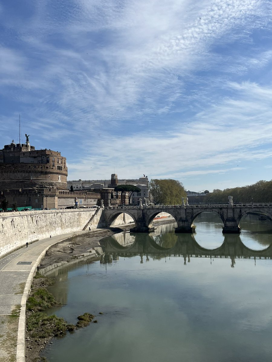 Raffaele0312's tweet photo. Io vado con mi fija oggi..
Relax..
Fate quello che ve pare..
Potete bloccarmi..
Ma non riuscirete a bloccare il cuore..
A domani..forse❤️ https://t.co/VeVzrHvvKS
