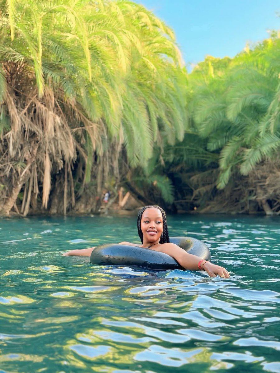 SafariGateway_'s tweet photo. A piece of heaven in Tanzania 🇹🇿🌴

📍Chemka Hot Springs, Kilimanjaro https://t.co/sWxoAzMHfu