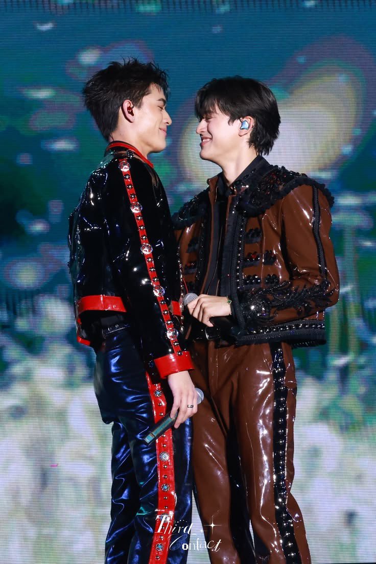littleztar046's tweet photo. One year since this irreplaceable fancon… time flies really fast🤍✨

#JossGawin  #จอสกวิน 
#JossGawinInvincibleFancon https://t.co/hb0bRybMei