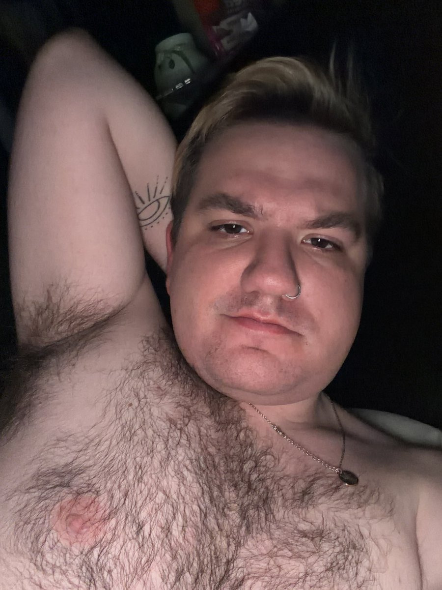PetrusKassy's tweet photo. 🪒🪒🪒can you help me shave? https://t.co/5IqYLOySuG