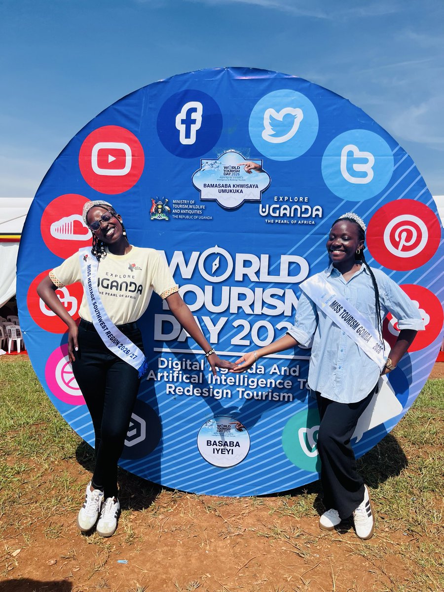 ahereza91349's tweet photo. Collecting moments, not things. Happy World Tourism Day🥰 #worldtourismday2026 https://t.co/EFuFQ3gg0q