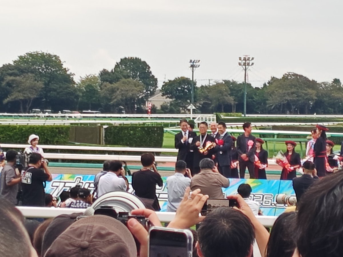atsuja_LL_YYH's tweet photo. みんなでパワー https://t.co/qzaENZnusf