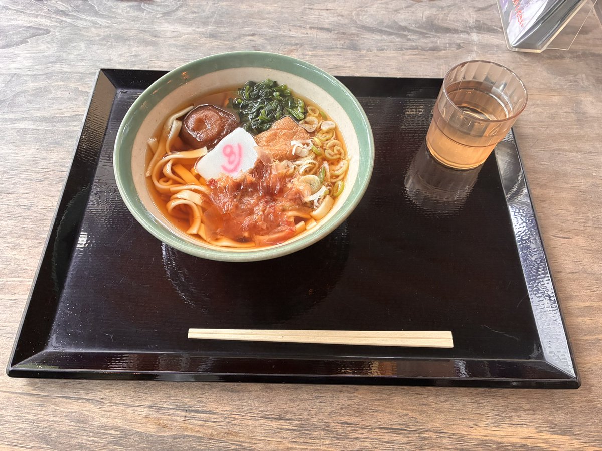 tsukiko123post's tweet photo. 一番の目的は熱田さんへの参拝✨
お昼に宮きしめんも頂きました😊 https://t.co/0DHooGfJI0