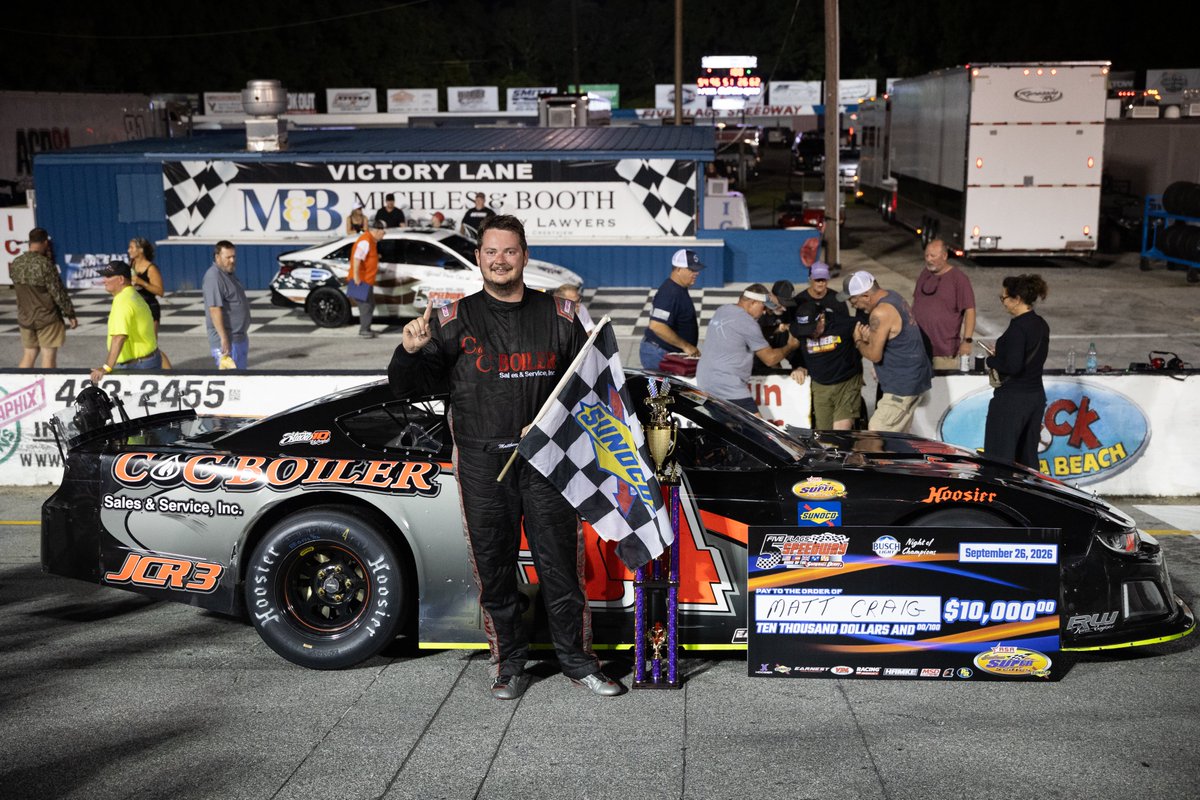 ST_Scene's tweet photo. SSS: Matt Craig lead wire-to-wire in dominating performance to win the Deep South Cranes 100 in Pensacola on Saturday night. Southern Super Series points leader Spencer Davis took second and Jake Finch was third. With a seventh place finish, Stephen Nasse secured his first career Blizzard Series Championship at Five Flags Speedway.
