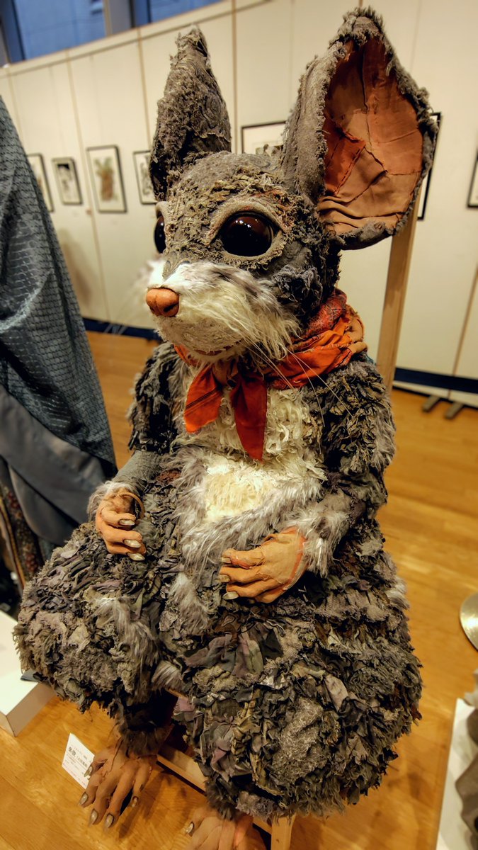manjuu_z's tweet photo. この週末は天官展第五章、十二国記原画展を堪能しました🙏
間に交通会館で食べた北海道ソフトクリームとコロッケ美味しかった https://t.co/6nUKYdD62F